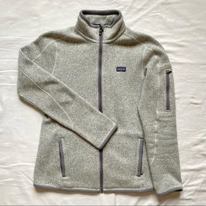 Size small Women’s Patagonia Zip Up